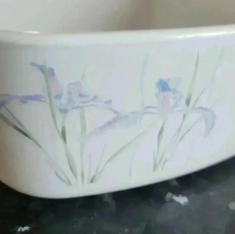 Corning Ware Shadow Iris A-1 1/2-B 1.5 liter casserole dish